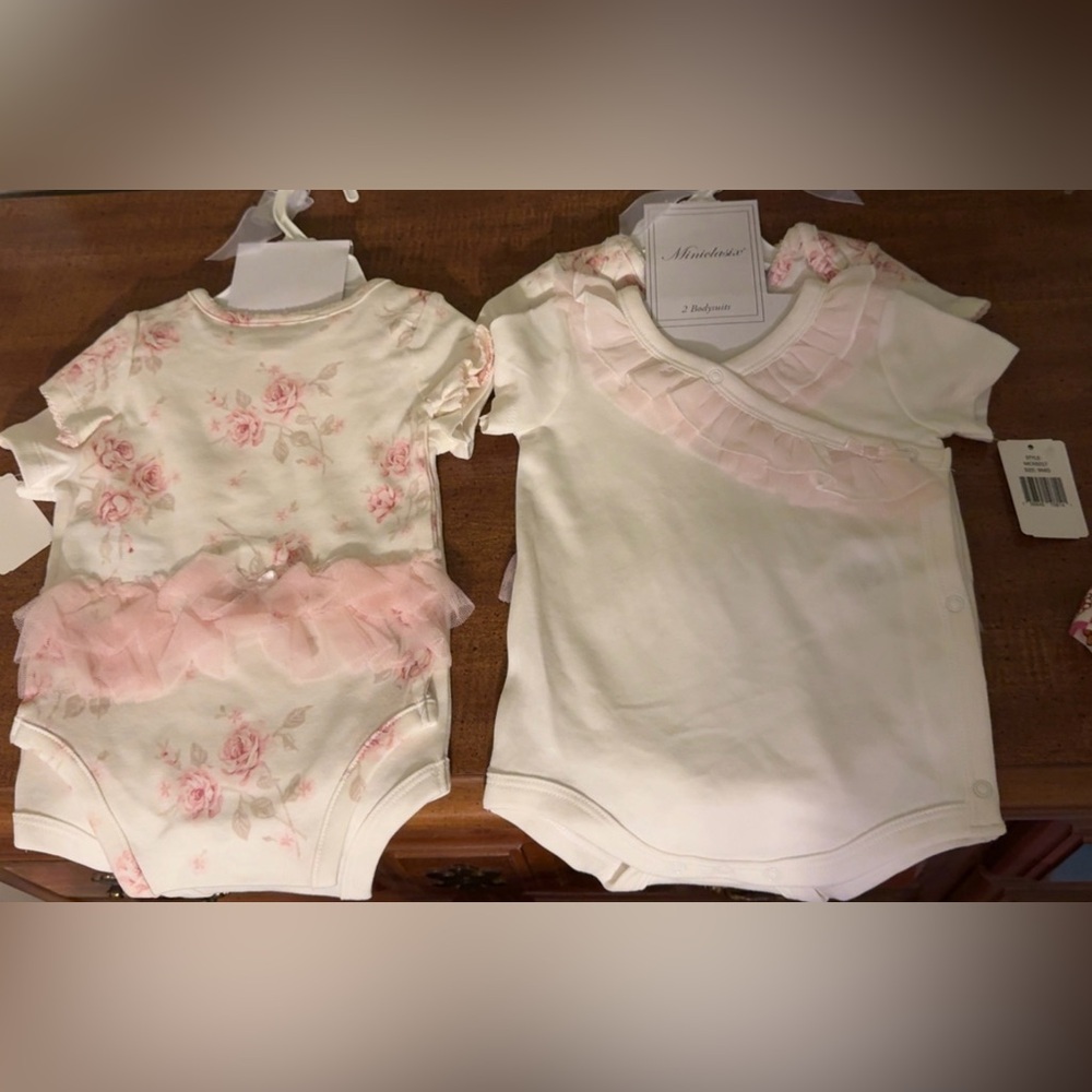 Cream Ruffled Baby Bodysuits Set